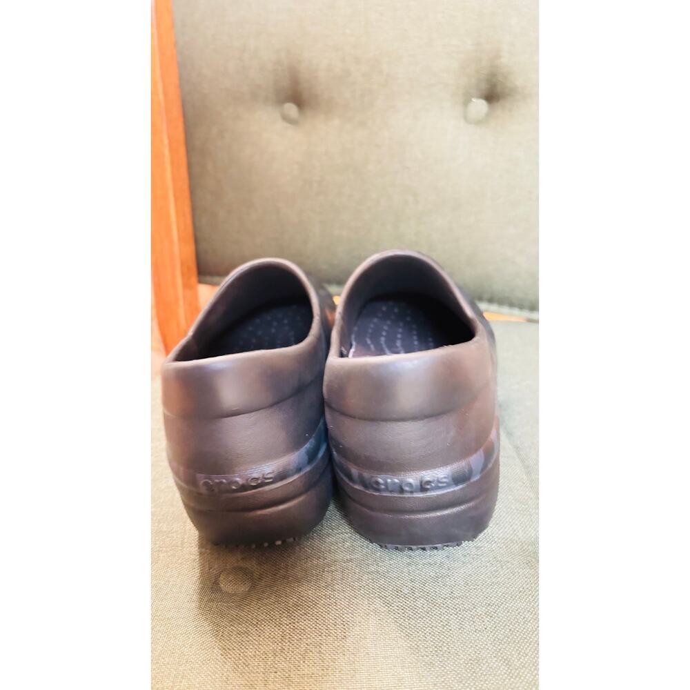 Crocs Neria Pro II slip in black cheetah loafers comfort waterproof clogs sz 6 - Picture 4 of 9